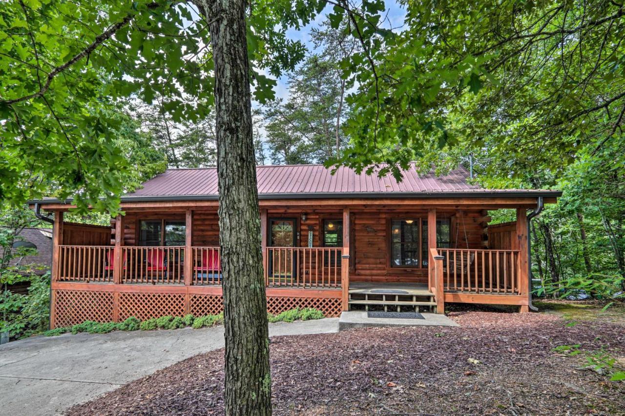 Cabin With Deck And Fireplace Less Than 3 Mi To Dollywood! Pigeon Forge Eksteriør bilde